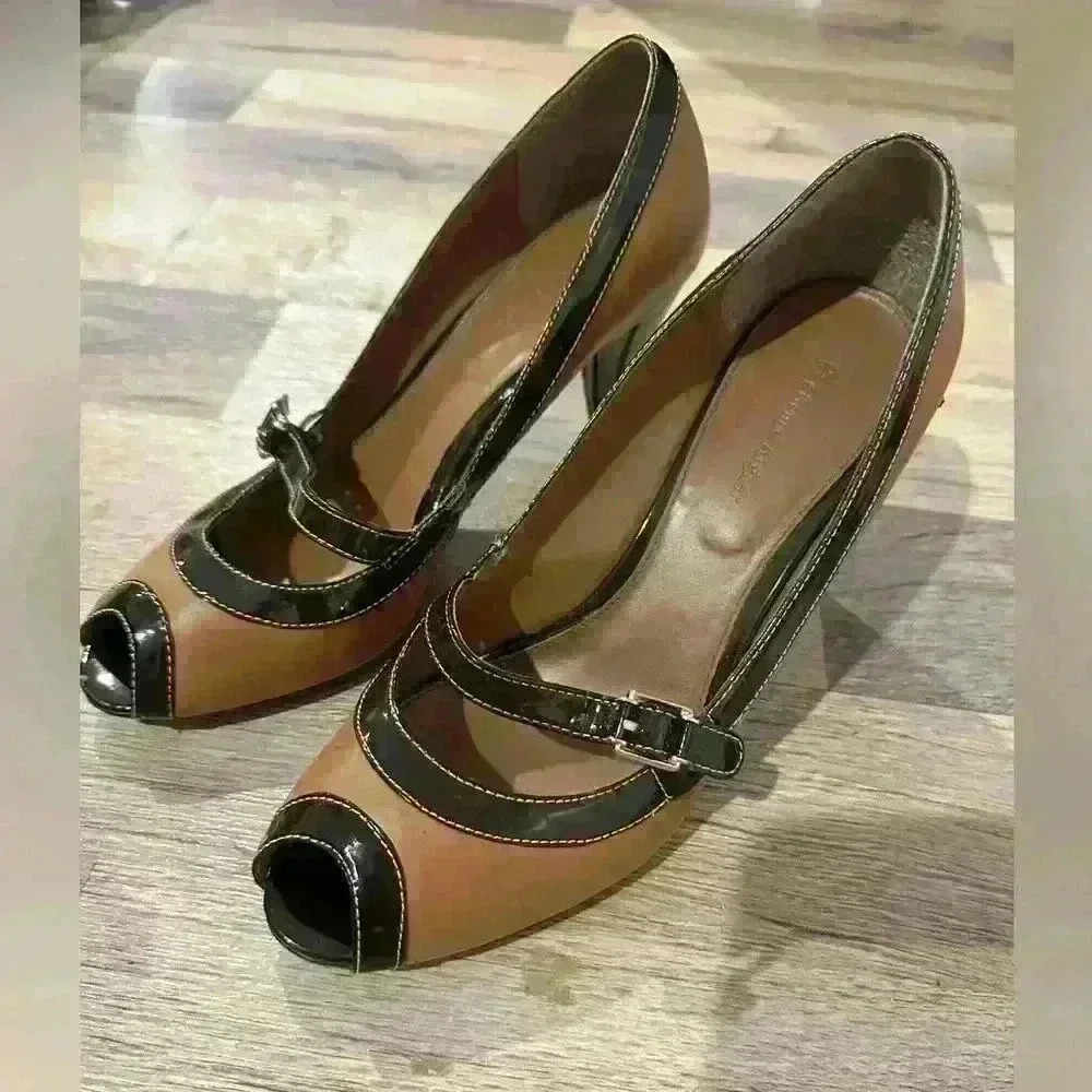 Etienne Aigner two tone shoes size 10